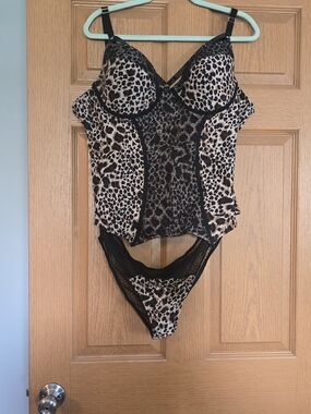 Fantasy Lingerie Black & Gray Lace Teddy